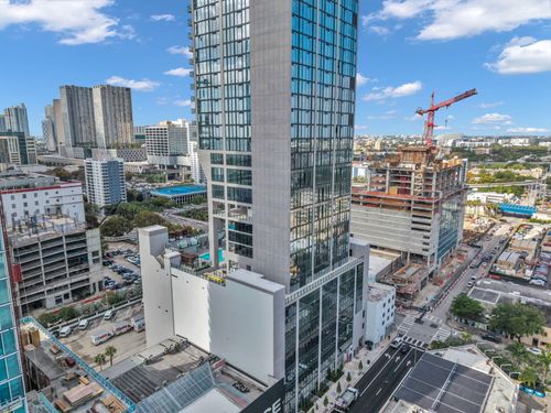 3205-20 Ne 11th Street, Miami, FL, 33132 | Card Image