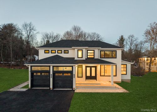 6 Argo Ln, Spring Valley, NY, 10977-1525 | Card Image