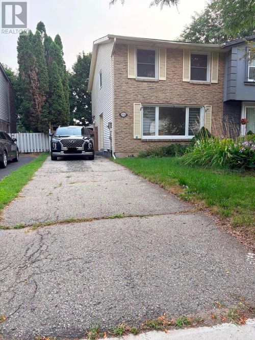 433 Lee Ave, Waterloo, ON, N2K2G4 | Card Image