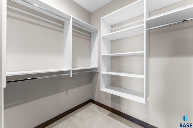 8619 W Shoreline Pl, Townhouse with 3 bedrooms, 3 bathrooms and null parking in Sioux Falls SD | Image 11