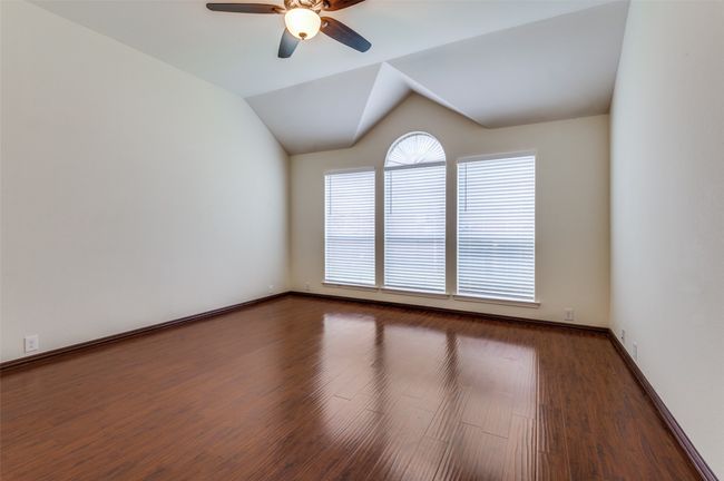 6717 Candlecreek Ln, House other with 4 bedrooms, 2 bathrooms and null parking in Plano TX | Image 20