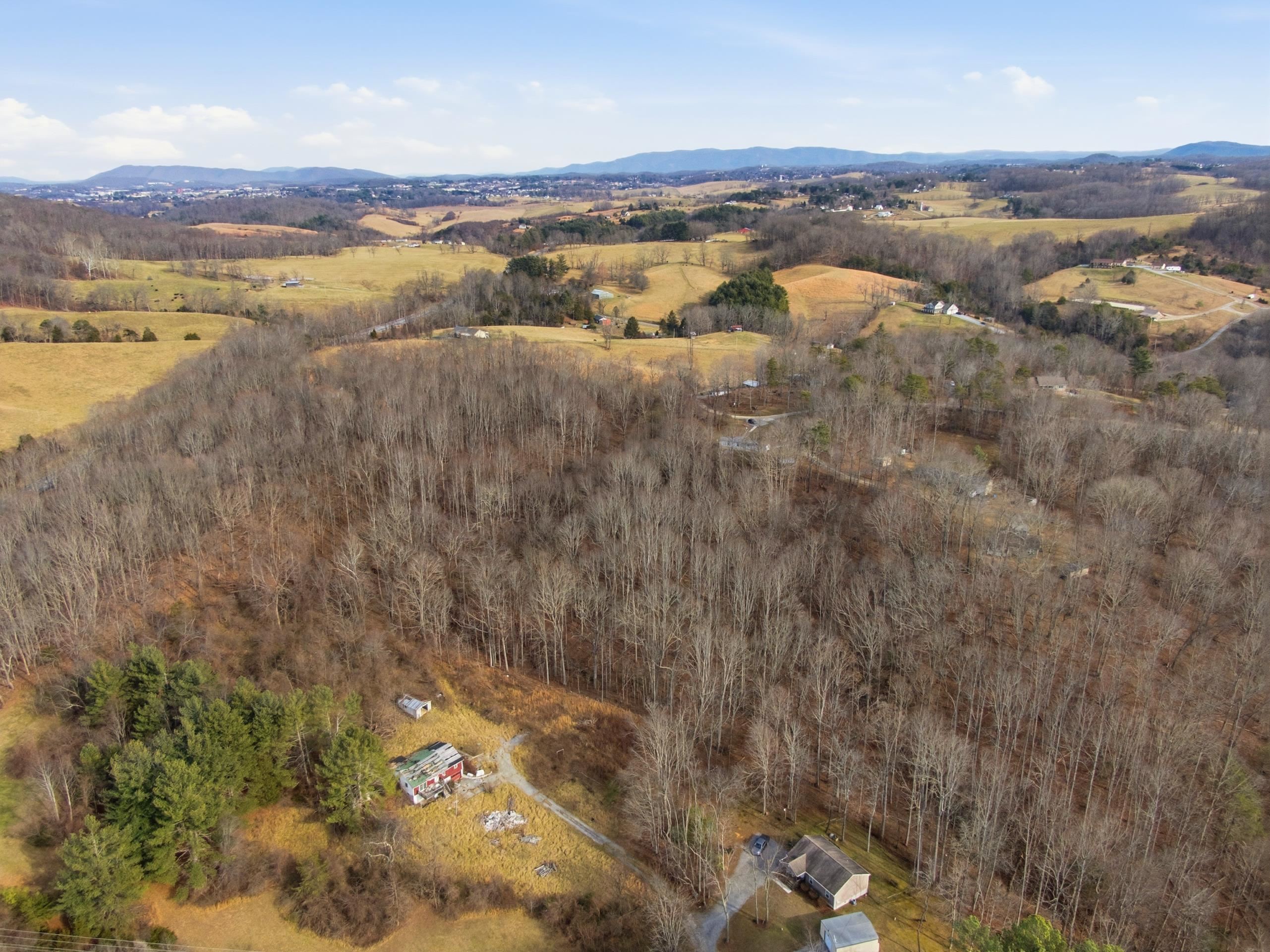 Land in Christiansburg 5