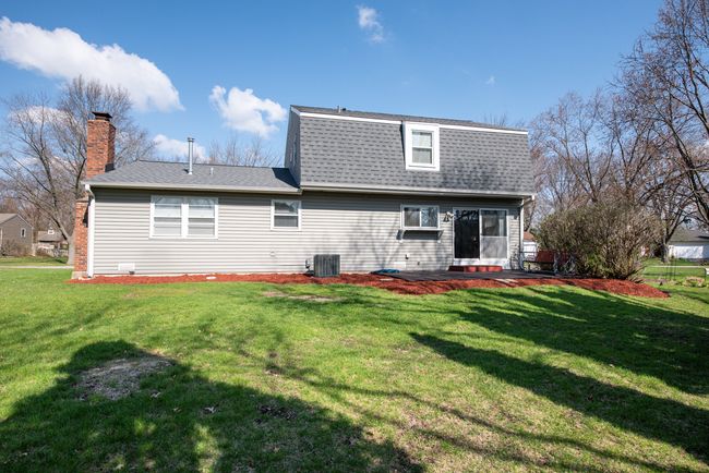 230 Ridgefield Ln, House other with 3 bedrooms, 3 bathrooms and 2 parking in Naperville IL | Image 25