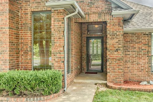 808 Julies Trl, Edmond, OK, 73012-4310 | Card Image