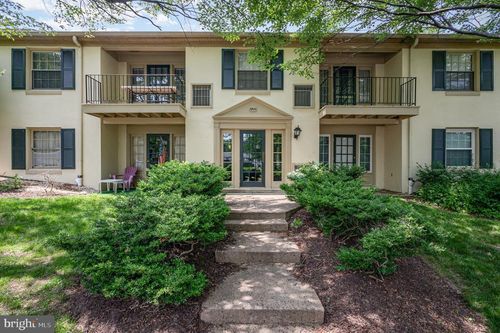 695-5900 Surrey Hill Pl, SPRINGFIELD, VA, 22152-1144 | Card Image