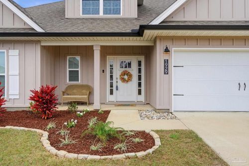 1929 Refuge Cir, Gulf Breeze, FL, 32563-8873 | Card Image