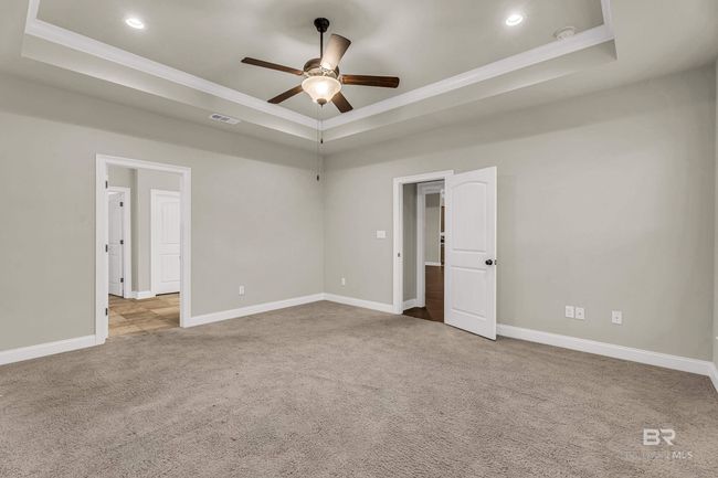 Primary Bedroom | Image 14