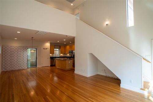 4327 Eigel St, Houston, TX, 77007-3521 | Card Image
