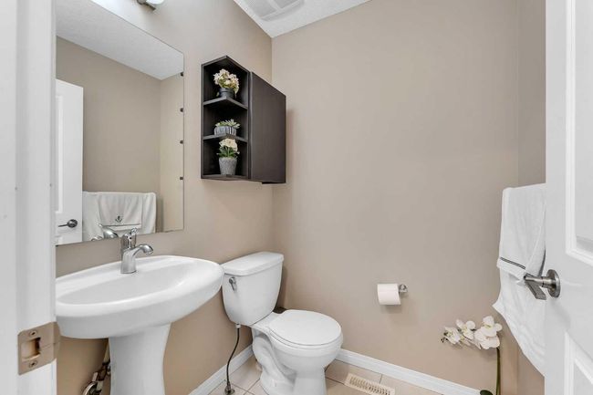 201 Skyview Springs Crescent Ne, House other with 6 bedrooms, 4 bathrooms and 2 parking in Calgary AB | Image 8