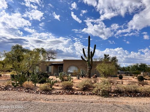841 W Cool Dr, Tucson, AZ, 85704-4615 | Card Image