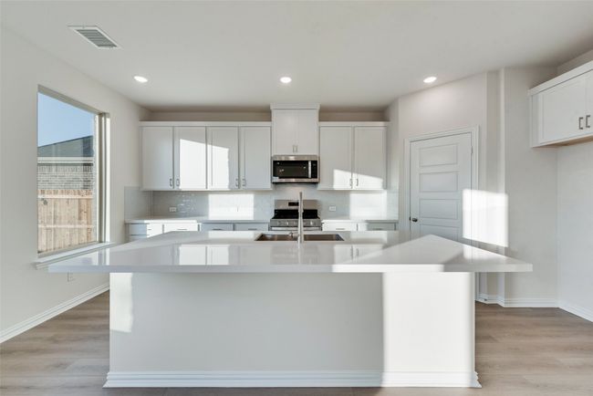 2903 Hanscom St, House other with 4 bedrooms, 3 bathrooms and null parking in Forney TX | Image 6