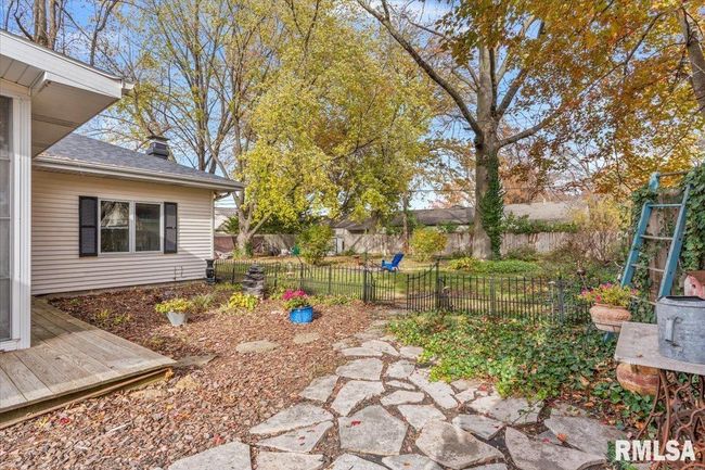 2207 W Iles Ave, House other with 3 bedrooms, 2 bathrooms and null parking in Springfield IL | Image 41