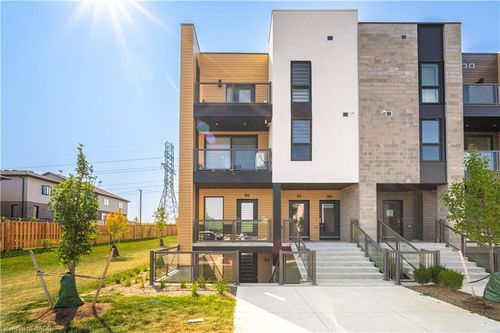 83-261 Woodbine Ave, Kitchener, ON, N2R0S7 | Card Image