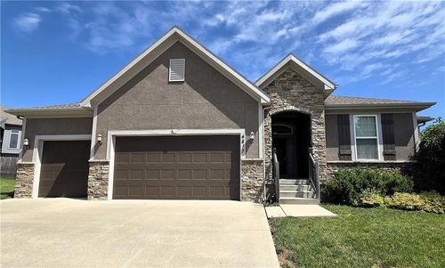 4817 Sw Marguerite, Blue Springs, MO, 64015-6602 | Card Image