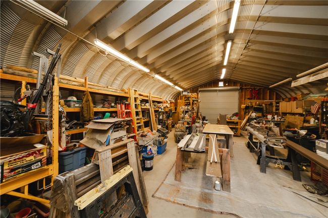 Garage | Image 64