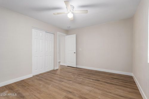 914 S 30th Dr, Phoenix, AZ, 85009-5780 | Card Image