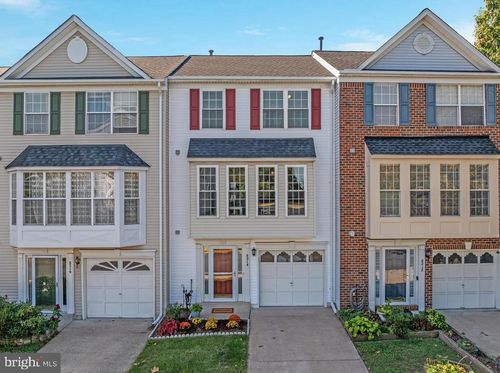 8214 Ramseur Pl, MANASSAS, VA, 20109-1900 | Card Image
