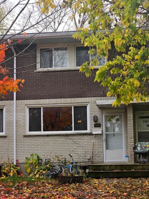 {{alt}} | Card Image