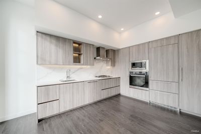 TH-05 - 8555 Capstan Way, Townhouse with 2 bedrooms, 2 bathrooms and 1 parking in Richmond BC | Image 1