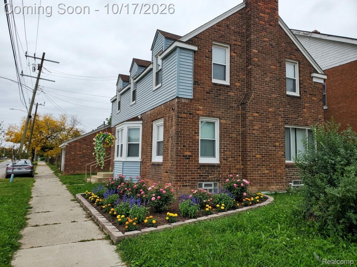 Residential in Detroit 4