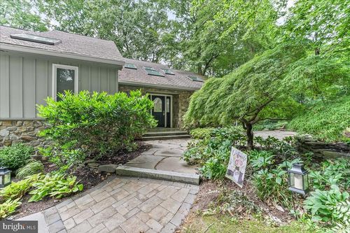 8 Briarwood Ct, LANDENBERG, PA, 19350-9328 | Card Image