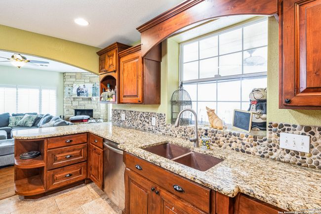 1167 Pipe Springs Dr, House other with 4 bedrooms, 4 bathrooms and null parking in Lakehills TX | Image 26