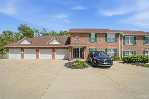 8794 Carrousel Park Cir, Cincinnati, OH, 45251 | Card Image