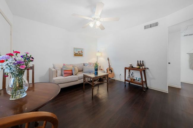 APT-109 - 2408 Longview St, Condo with 2 bedrooms, 1 bathrooms and null parking in Austin TX | Image 6