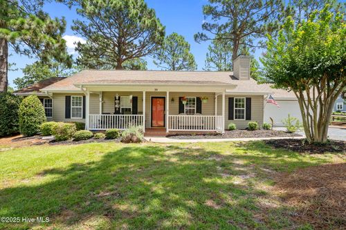 39 Bedford Cir, Pinehurst, NC, 28374-8862 | Card Image