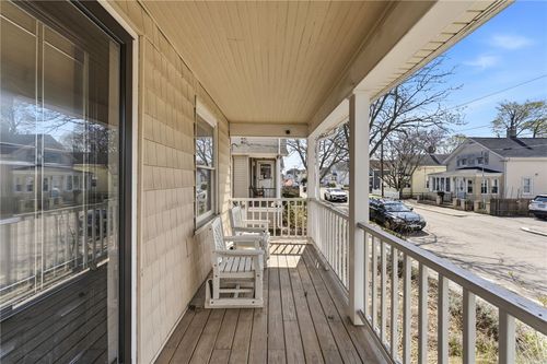 125 Ivy St, East Providence, RI, 02914-4314 | Card Image