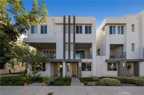 148 Stellar, Irvine, CA, 92618-0846 | Card Image