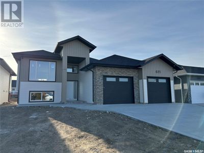 611 Pebble Beach Blvd, House other with 5 bedrooms, 3 bathrooms and null parking in Warman SK | Image 1