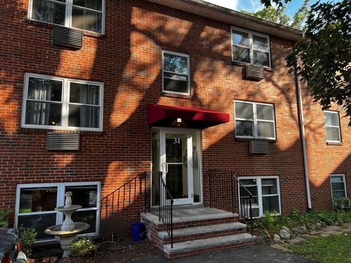 1-31 Montvale Ave, Woburn, MA, 01801-4262 | Card Image