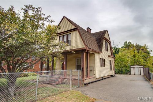 1053 Washington Ave, Alton, IL, 62002-2802 | Card Image