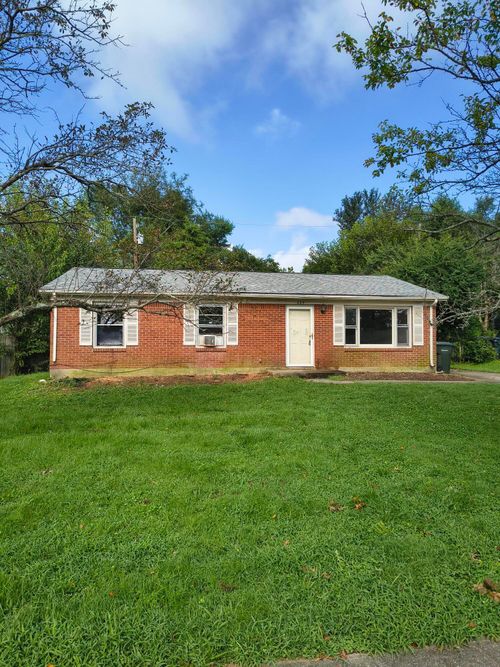 605 Elk Lake Dr, Lexington, KY, 40517-4159 | Card Image