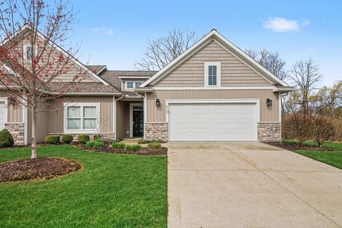 6767 Creekside View Dr Se, Grand Rapids, MI, 49508-7042 | Card Image