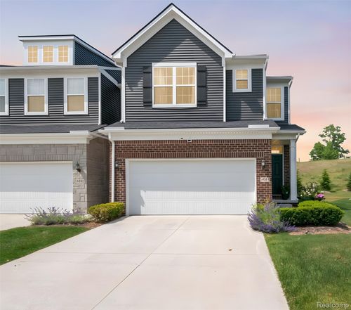 5-4691 Broomfield Way, Lake Orion, MI, 48359-1955 | Card Image