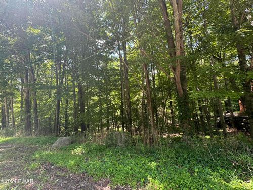 33 Northgate Ct S, Lake Ariel, PA, 18436 | Card Image