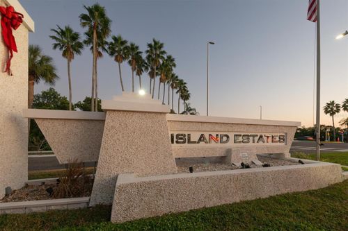 506-660 Island Way, CLEARWATER BEACH, FL, 33767-1918 | Card Image