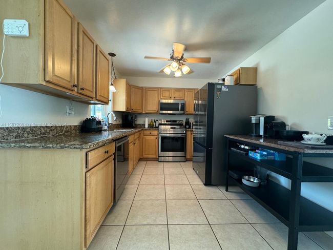 830 Sw 1st Ave, House other with 3 bedrooms, 2 bathrooms and null parking in Pompano Beach FL | Image 21