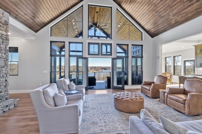 337 Lake Court Dr, House other with 5 bedrooms, 5 bathrooms and 2 parking in Lynchburg TN | Image 7