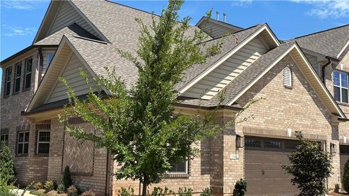 1040 Beechcraft Dr, Mebane, NC, 27302-9988 | Card Image