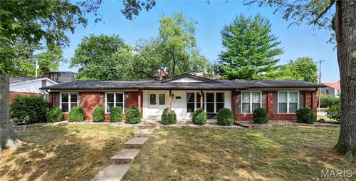 1014 Fernway Ln, Creve Coeur, MO, 63141-6165 | Card Image