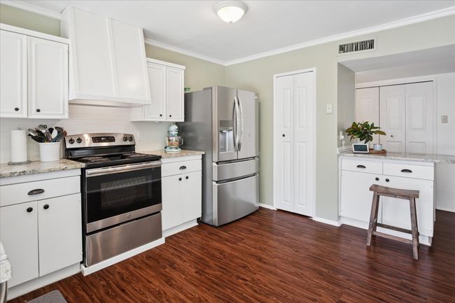 1408 Pioneer Ln, House other with 3 bedrooms, 2 bathrooms and null parking in Plano TX | Image 12