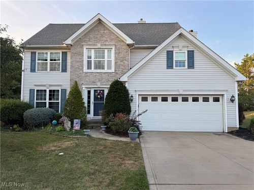 33316 Ambleside Dr, Avon Lake, OH, 44012-2357 | Card Image