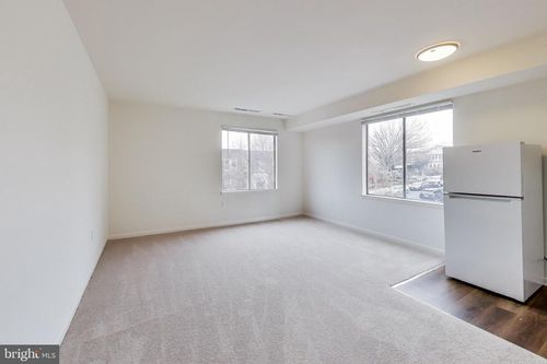 204-5509 1st St Nw, WASHINGTON, DC, 20011-5235 | Card Image