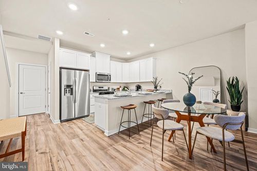 733 Platinum Dr, Phoenixville, PA, 19460 | Card Image