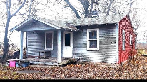 2280 E Hickory St, Decatur, IL, 62526-5130 | Card Image