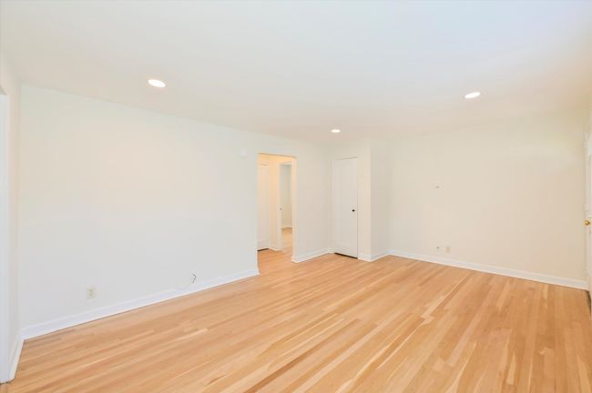 APT-23 - 461 Heath Pl, Condo with 2 bedrooms, 1 bathrooms and null parking in Hackensack NJ | Image 5