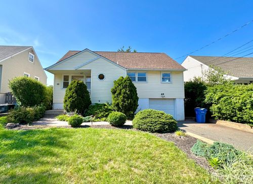 69 Mercer St, Metuchen, NJ, 08840-2856 | Card Image
